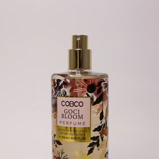 جزئیات بسته‌بندی بادی اسپلش زنانه کوبکو Gucci Bloom