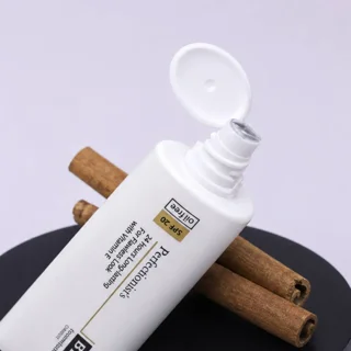 نمای نزدیک از جزئیات بی بی کرم آر تی اس R.T.S شماره B03 با SPF20 حجم 45 میلی‌لیتر